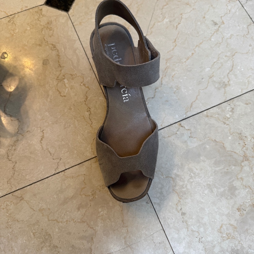 Pedro Garcia platform sandels